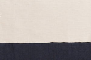 Tovaglia in misto lino con elegante bordo applicato made in italy NATURALE/BLU NOTTE