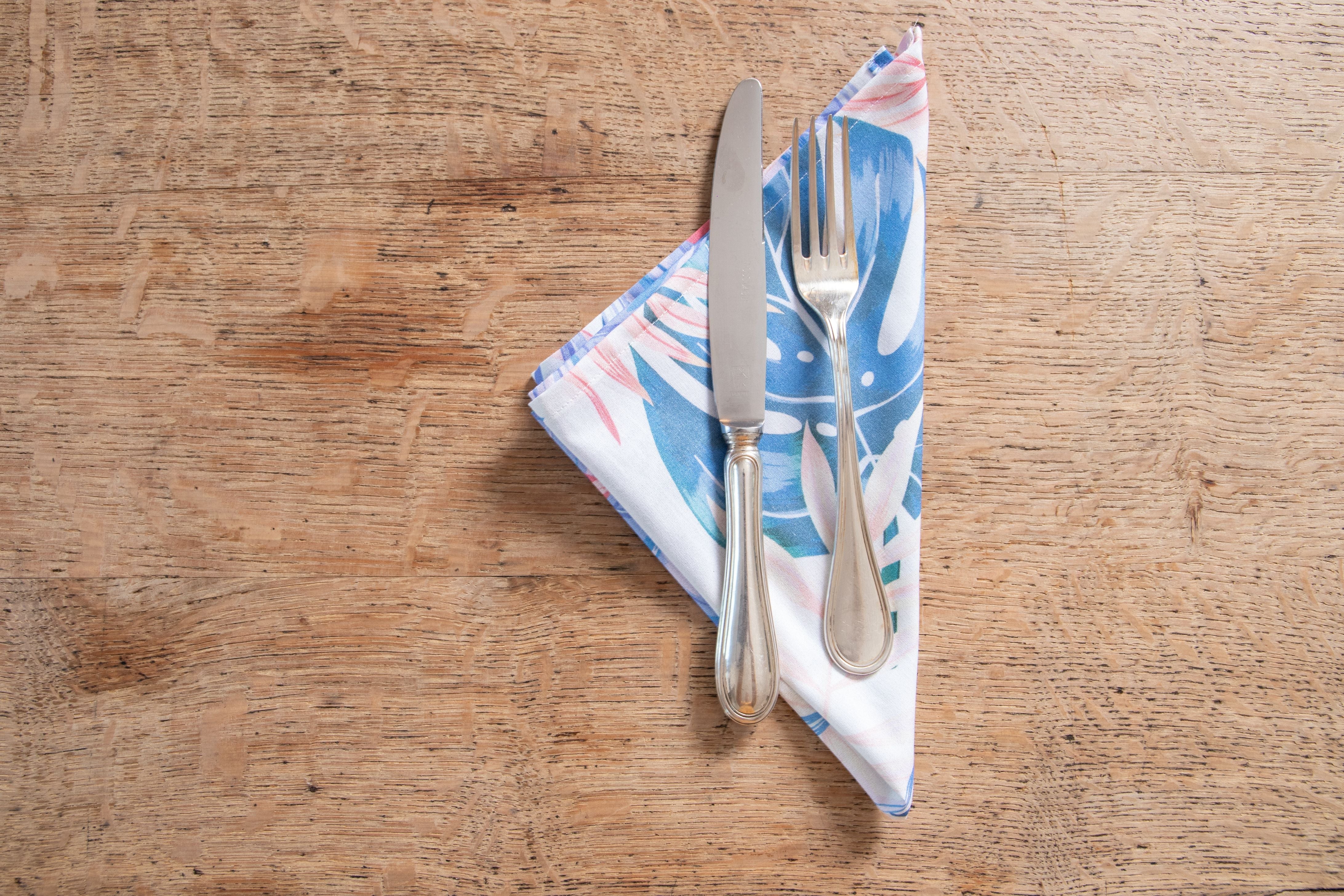 Set di 6 tovaglioli da tavola in stoffa 45 x 45 CM cotone stampa digitale dai colori vivi ed intensi lavabili in lavatrice made in Italy MELISSA