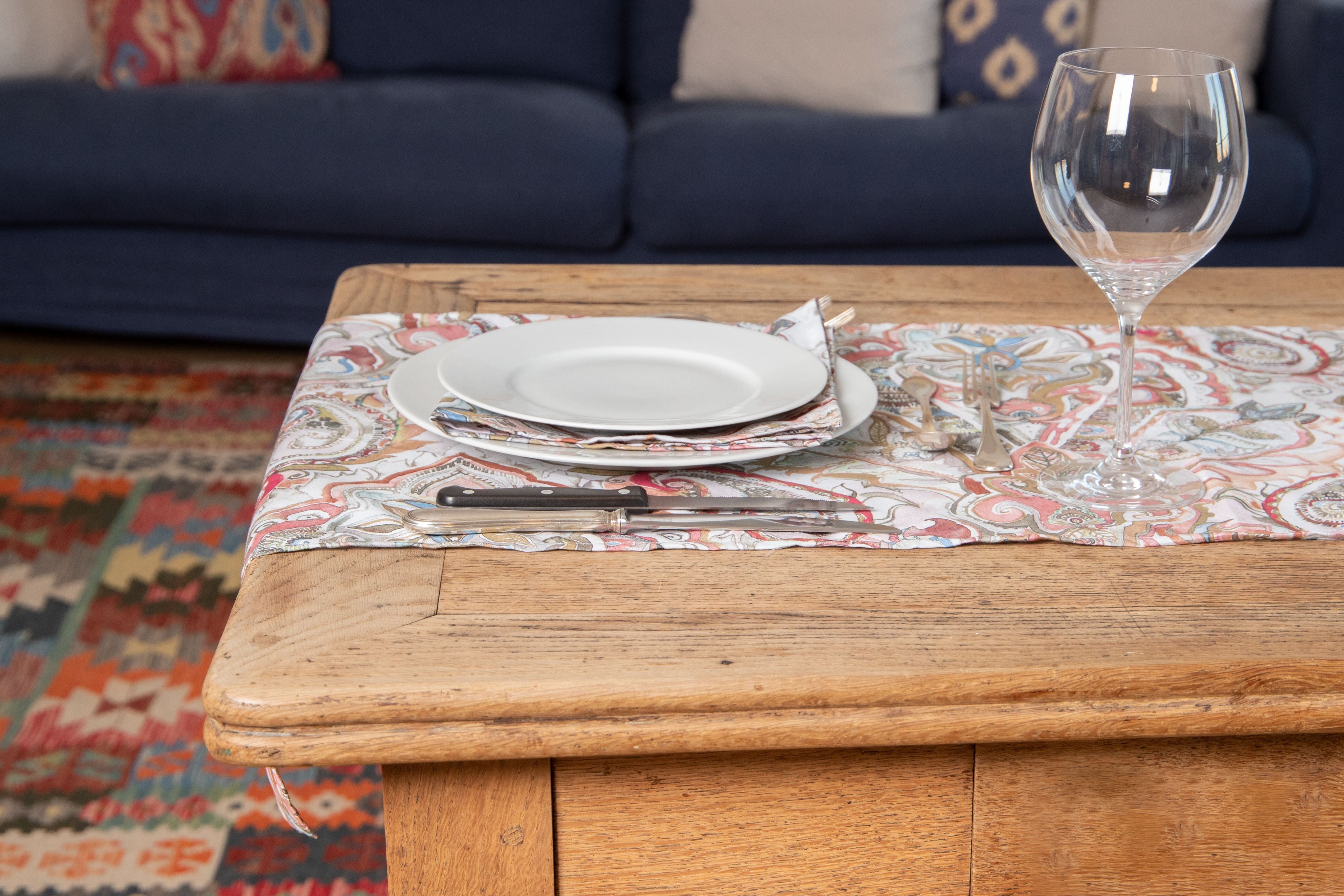 Runner da tavola in 100% cotone stampa digitale dai colori vivi ed intensi lavabile in lavatrice made in Italy PAISLEY BORDEAUX
