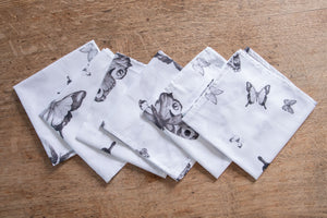 Set di 6 tovaglioli da tavola in stoffa 45 x 45 CM cotone stampa digitale dai colori vivi ed intensi lavabili in lavatrice made in Italy FARFALLE BIANCO NERO