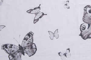 Tovaglia da tavola in cotone stampa digitale dai colori vivi ed intensi lavabile in lavatrice made in Italy  FARFALLE BIANCO-NERO