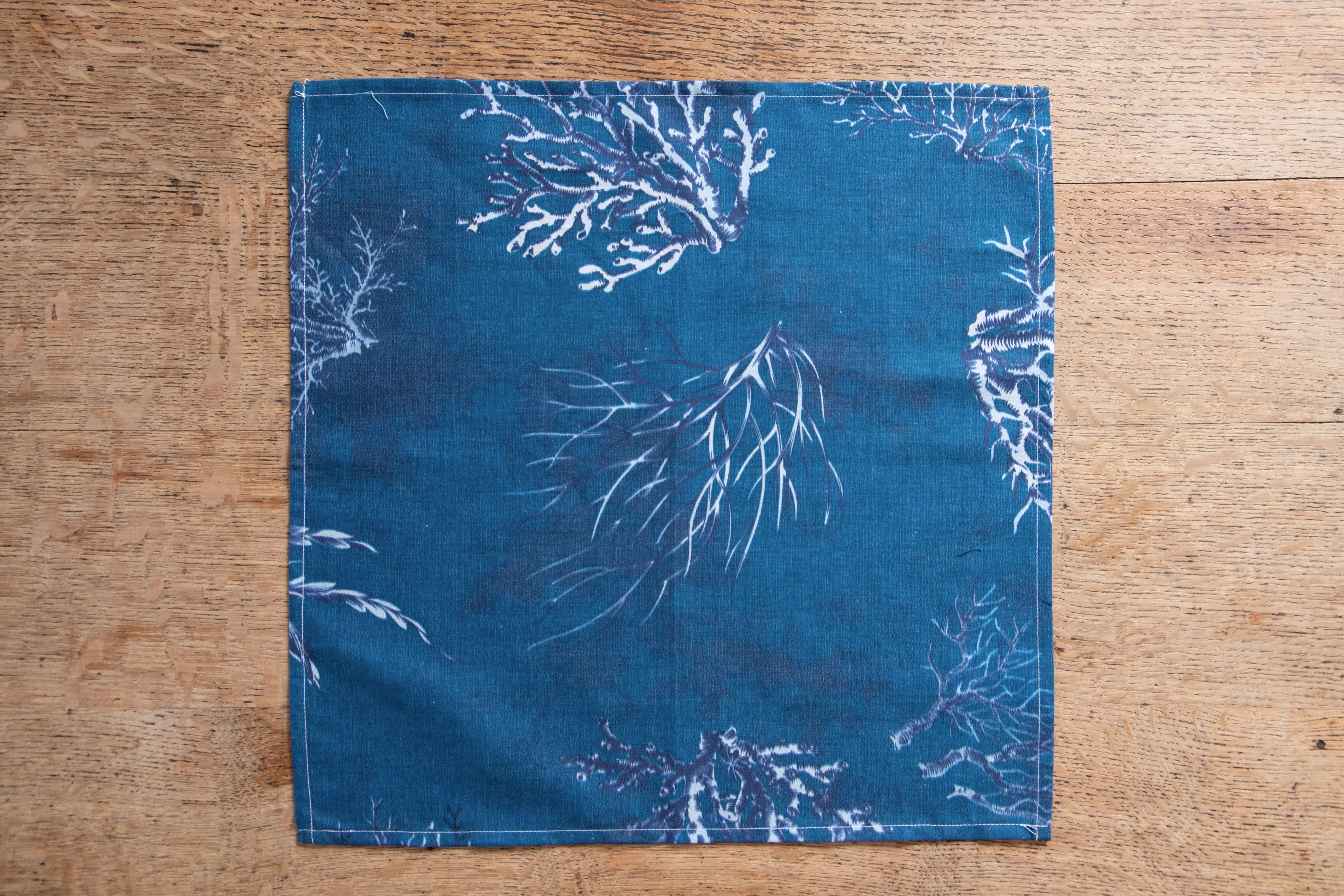 Set di 6 tovaglioli da tavola in stoffa 45 x 45 CM 100% cotone stampa digitale dai colori vivi ed intensi lavabili in lavatrice made in Italy MARE PROFONDO