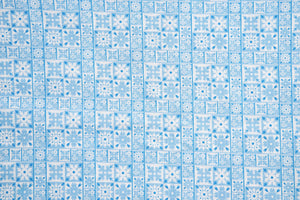 Runner da tavola in 100% cotone stampa digitale dai colori vivi ed intensi lavabile in lavatrice made in Italy MAIOLICHE QUADRETTI BLU